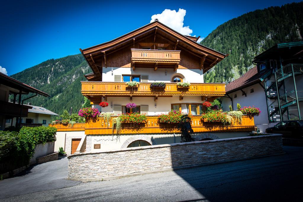 Hotel Moroder Haus Mayrhofen Esterno foto